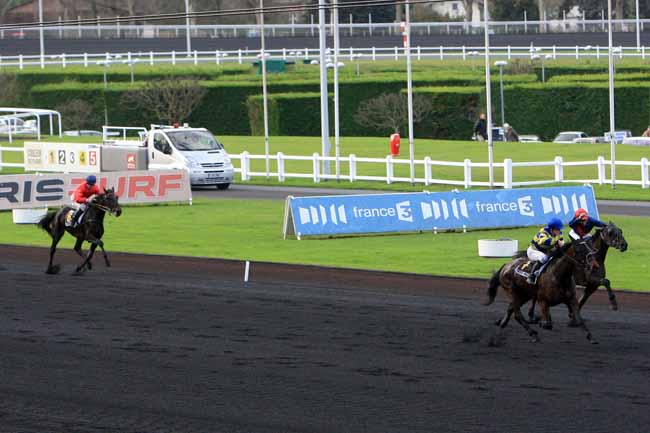 Arrivée quinté pmu PRIX DE SEICHES-SUR-LE-LOIR à PARIS-VINCENNES