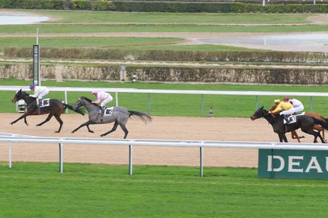 Arrivée quinté pmu PRIX DE LA PIERRE AUX FEES à DEAUVILLE