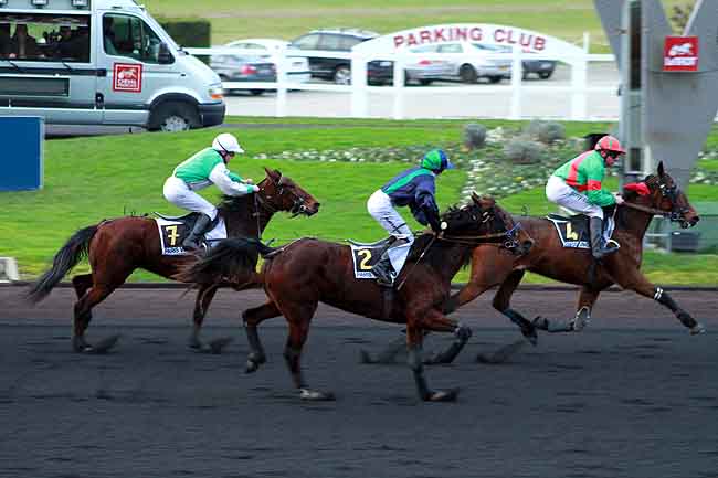 Arrivée quinté pmu PRIX DE JONVELLE à PARIS-VINCENNES