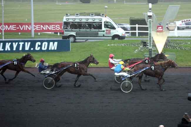 Arrivée quinté pmu PRIX DE COUCY-LE-CHATEAU à PARIS-VINCENNES