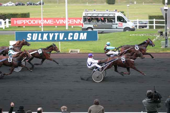 Arrivée quinté pmu PRIX DE TONNAC-VILLENEUVE à PARIS-VINCENNES