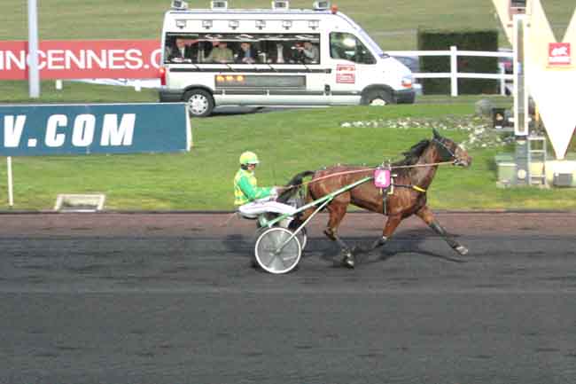 Arrivée quinté pmu PRIX DE DOUAI à PARIS-VINCENNES