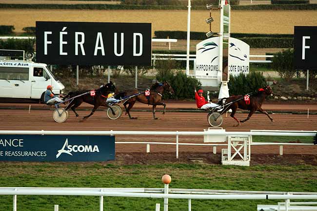 Arrivée quinté pmu PRIX DE LA COTE D'EMERAUDE à CAGNES-SUR-MER