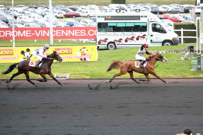 Arrivée quinté pmu PRIX CAMILLE DE WAZIERES à PARIS-VINCENNES