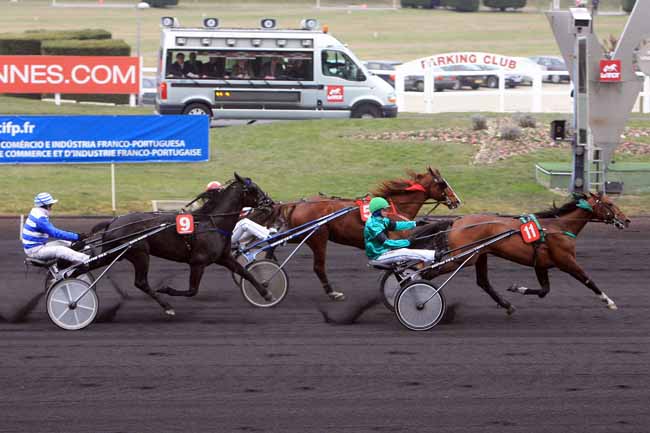 Arrivée quinté pmu PRIX CHAMBRE COMMERCE&INDUSTRIE DU PORTUGAL (PRIX DE LA MARNE) à PARIS-VINCENNES