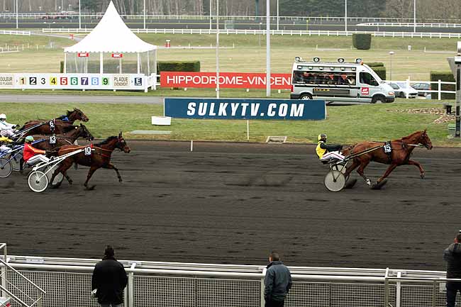 Arrivée quinté pmu PRIX DE LA CHARTRE-SUR-LE-LOIR à PARIS-VINCENNES