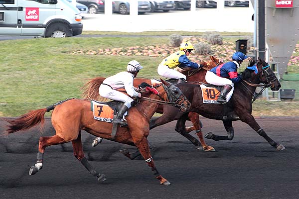 Arrivée quinté pmu PRIX DE LOUVIERS à PARIS-VINCENNES