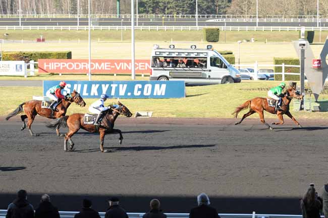 Arrivée quinté pmu PRIX DE MORTAGNE à PARIS-VINCENNES