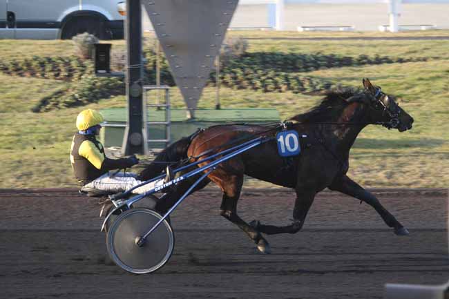 Arrivée quinté pmu PRIX DE LARRE à PARIS-VINCENNES