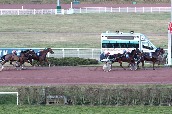 Arrivée quinté pmu PRIX DE GIRAUMONT à ENGHIEN