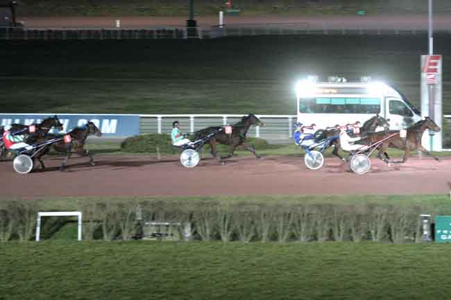 Arrivée quinté pmu PRIX DE SALBRIS à ENGHIEN