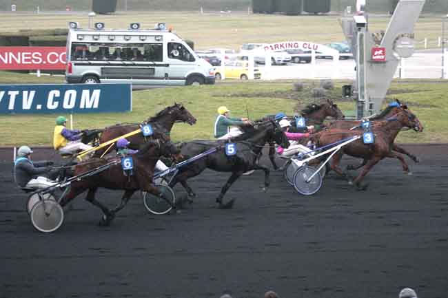 Arrivée quinté pmu PRIX DE SAINT-LO à PARIS-VINCENNES