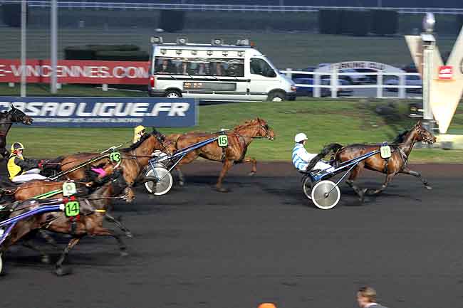 Arrivée quinté pmu PRIX DE MONPAZIER à PARIS-VINCENNES