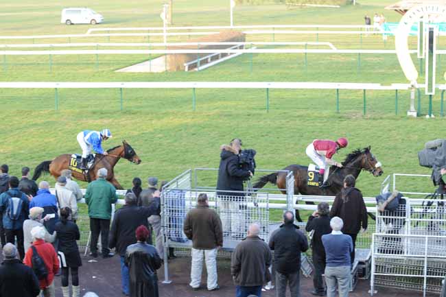 Arrivée quinté pmu PRIX DE LA FEDERATION DU NORD à COMPIEGNE