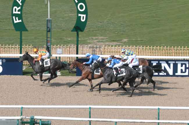 Arrivée quinté pmu PRIX DE LA VICTOIRE à CHANTILLY