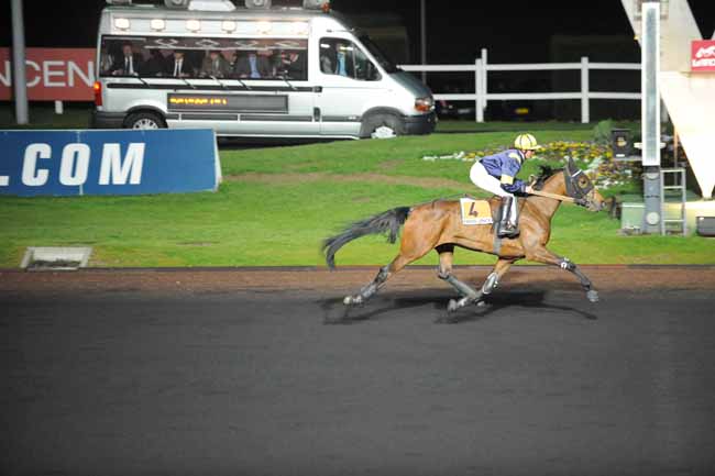 Arrivée quinté pmu PRIX CHLOE à PARIS-VINCENNES