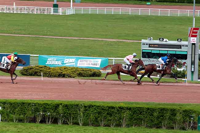 Arrivée quinté pmu PRIX DE LA PLACE DE LA SORBONNE à ENGHIEN