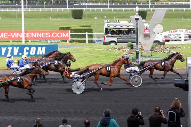 Arrivée quinté pmu PRIX DE FAULQUEMONT à PARIS-VINCENNES