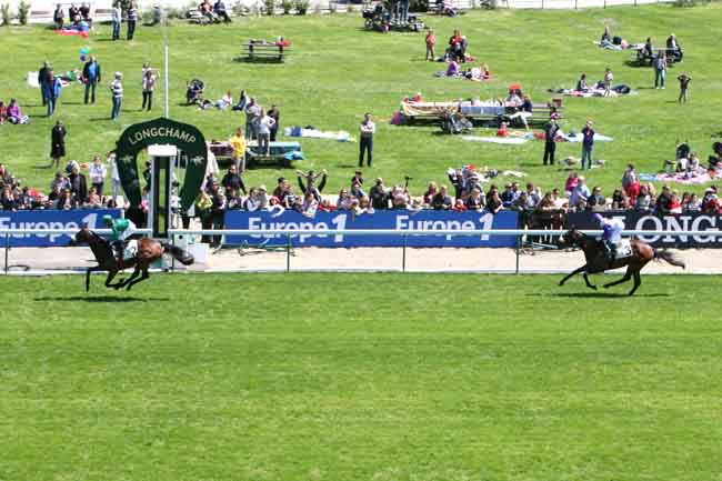 Arrivée quinté pmu PRIX DE LA CELLE-SAINT-CLOUD à LONGCHAMP