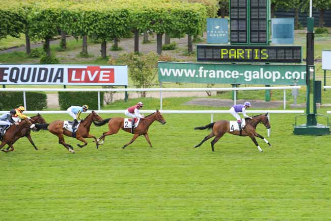 Arrivée quinté pmu PRIX PERRUCHE BLEUE à SAINT-CLOUD