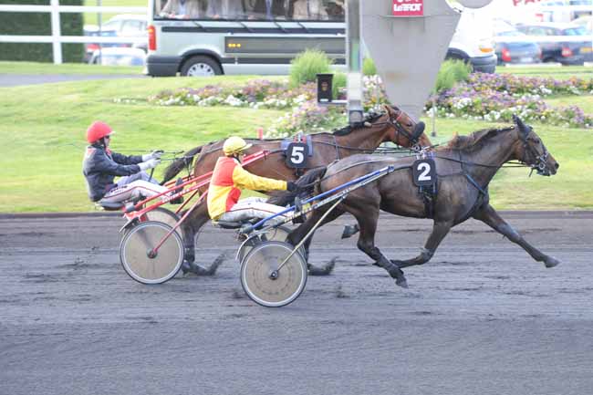 Arrivée quinté pmu PRIX FIDES à PARIS-VINCENNES