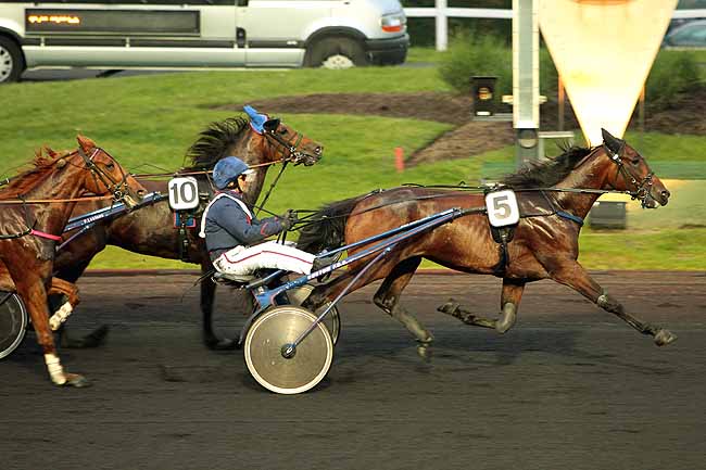 Arrivée quinté pmu PRIX KALMIA à PARIS-VINCENNES