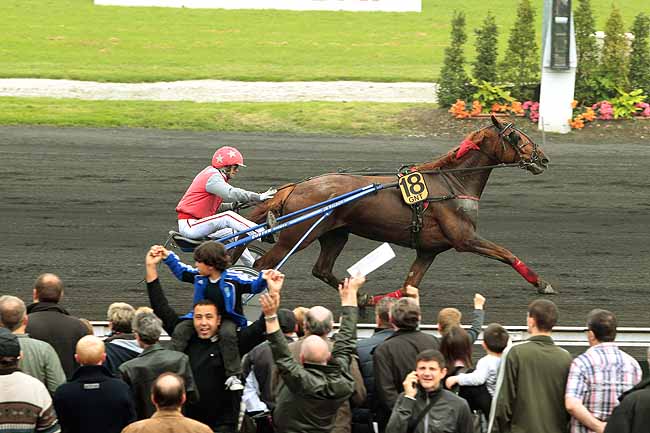 Arrivée quinté pmu PRIX GENY.COM - PARIS-TURF à LE CROISE-LAROCHE