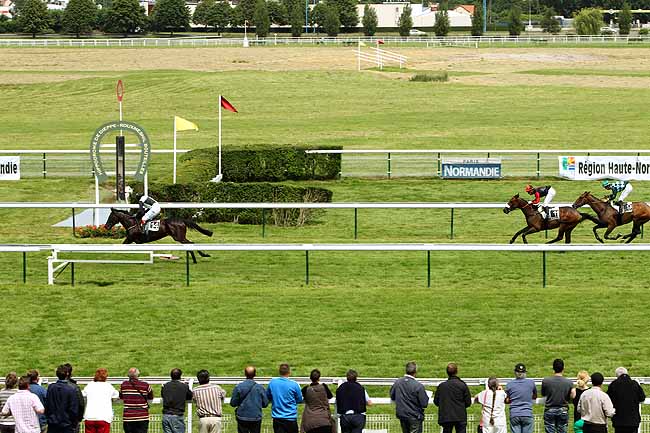 Arrivée quinté pmu PRIX DU CREDIT AGRICOLE NORMANDIE SEINE à DIEPPE