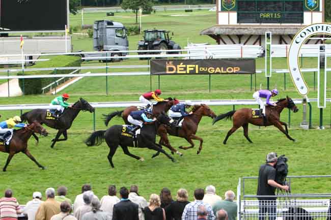 Arrivée quinté pmu PRIX DE L'AVESNOIS à COMPIEGNE