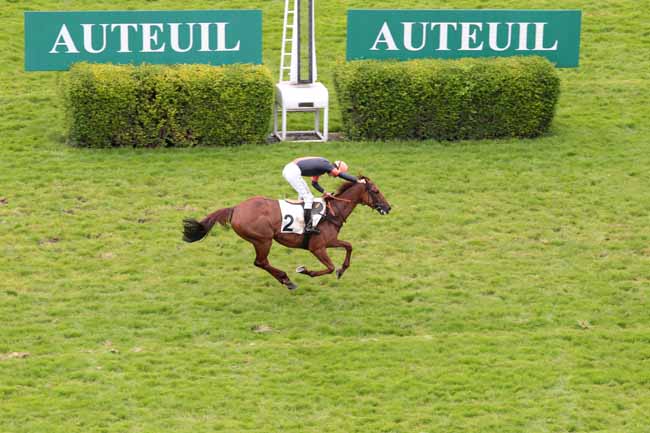 Arrivée quinté pmu PRIX CARMONT à AUTEUIL