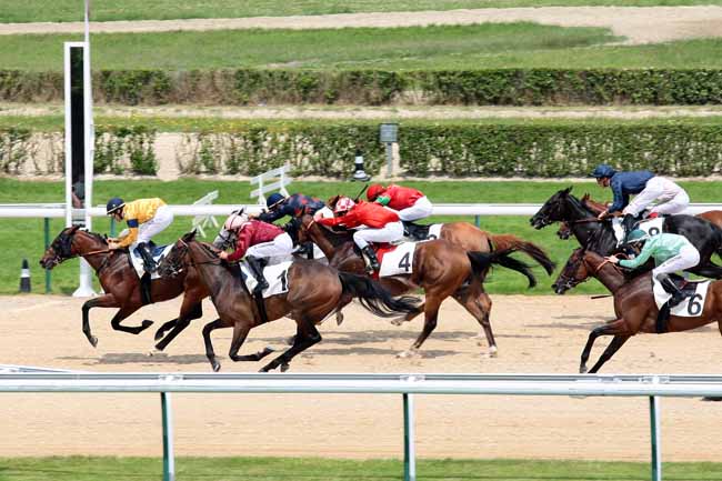 Arrivée quinté pmu PRIX EQUAINVILLE à DEAUVILLE