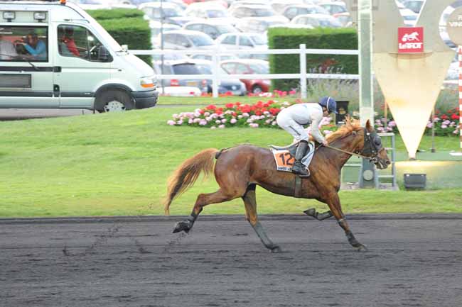 Arrivée quinté pmu PRIX KARIBEA HOTELS à PARIS-VINCENNES