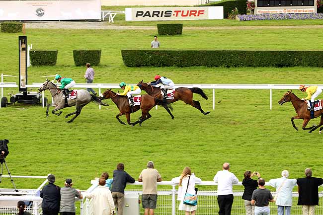 Arrivée quinté pmu PRIX LA TROUBLERIE à CLAIREFONTAINE