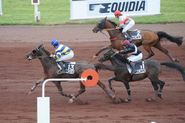 Arrivée quinté pmu PRIX DE L'INDRE à VICHY