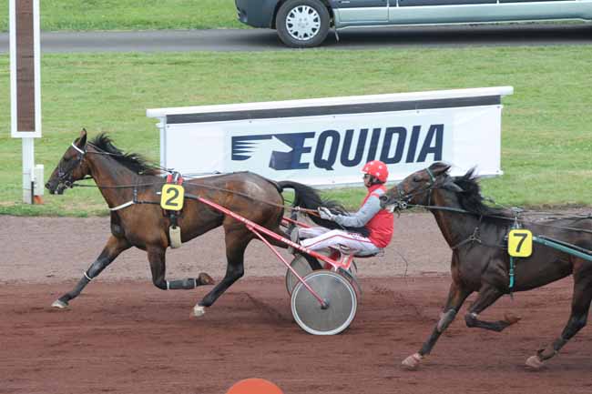 Arrivée quinté pmu PRIX DE BARCELONE à VICHY