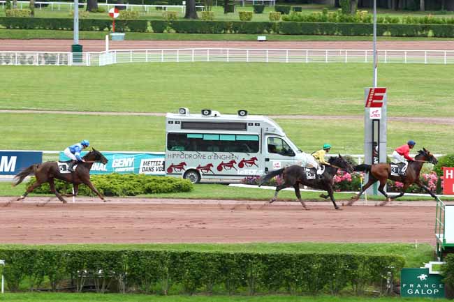 Arrivée quinté pmu PRIX D'ESTRY à ENGHIEN