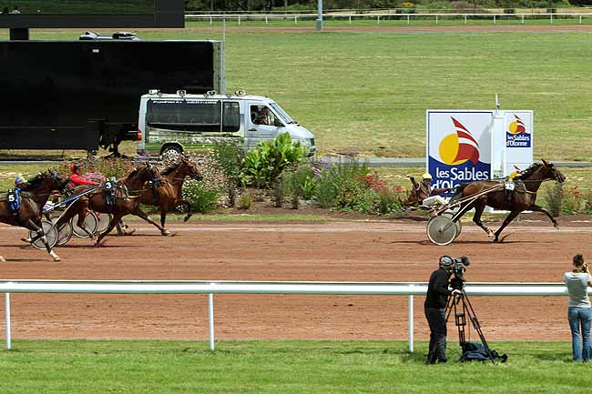 Arrivée quinté pmu PRIX DES SABLES-D'OLONNE à LES SABLES D'OLONNE
