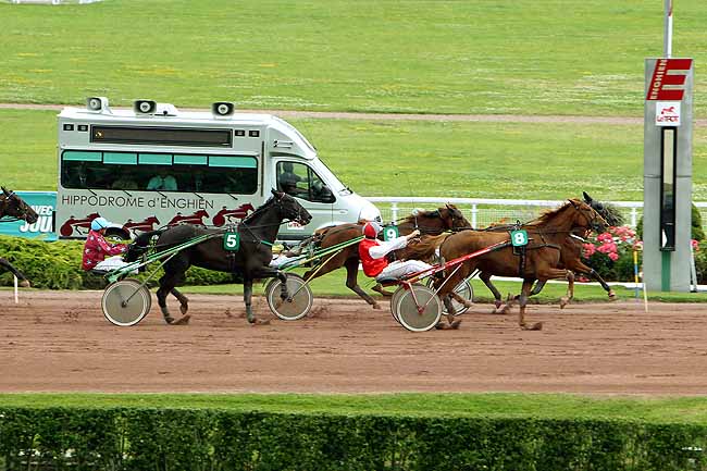 Arrivée quinté pmu PRIX DU PARC MONTSOURIS à ENGHIEN