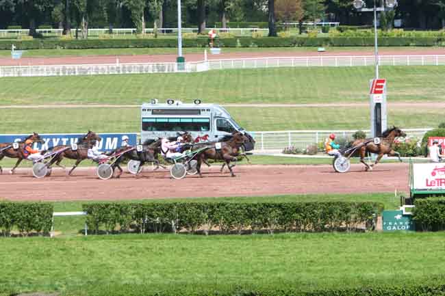 Arrivée quinté pmu PRIX DE LA CHAUSSEE D'ANTIN à ENGHIEN