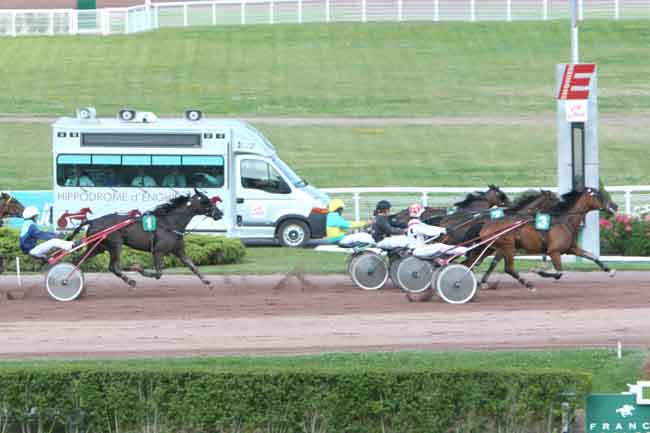 Arrivée quinté pmu PRIX DES TUILERIES à ENGHIEN