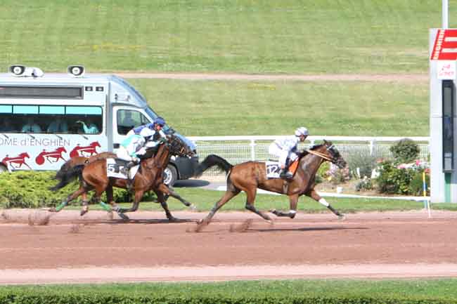 Arrivée quinté pmu PRIX DE BONNY-SUR-LOIRE à ENGHIEN