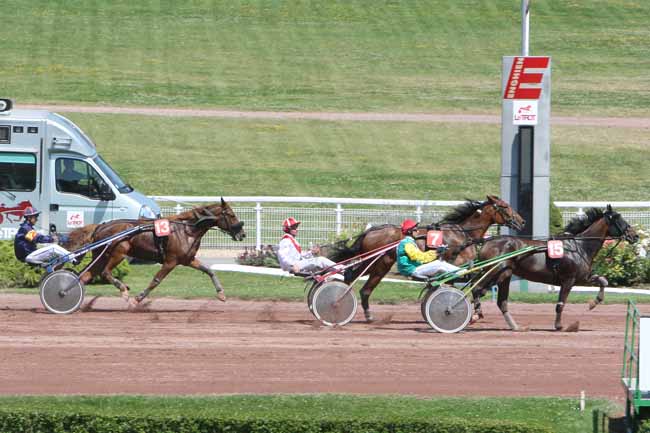 Arrivée quinté pmu PRIX DE LA PORTE DIDOT à ENGHIEN