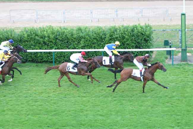Arrivée quinté pmu PRIX DE GASCOURT à CHANTILLY