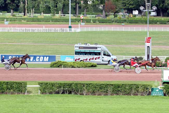 Arrivée quinté pmu PRIX DE MORANGIS à ENGHIEN