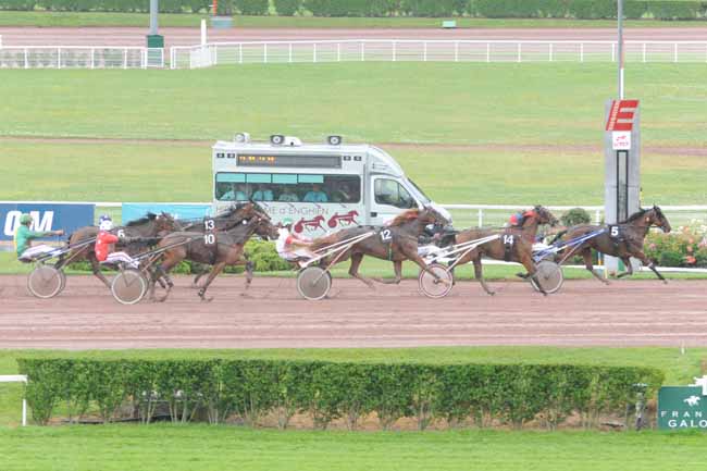 Arrivée quinté pmu PRIX DE LA PORTE DE CHAMPERRET à ENGHIEN