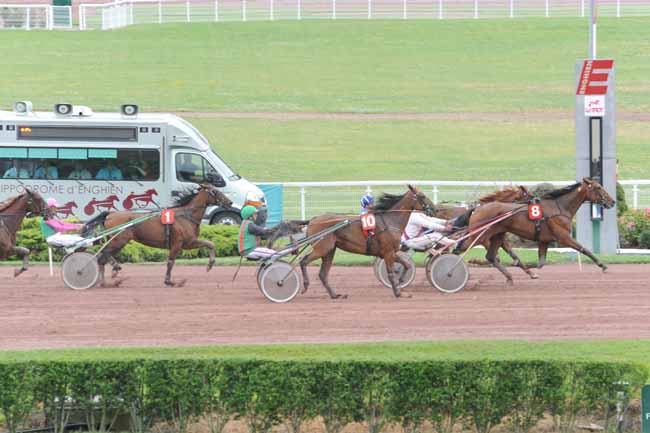 Arrivée quinté pmu PRIX DE LA HAUTE-SAONE à ENGHIEN