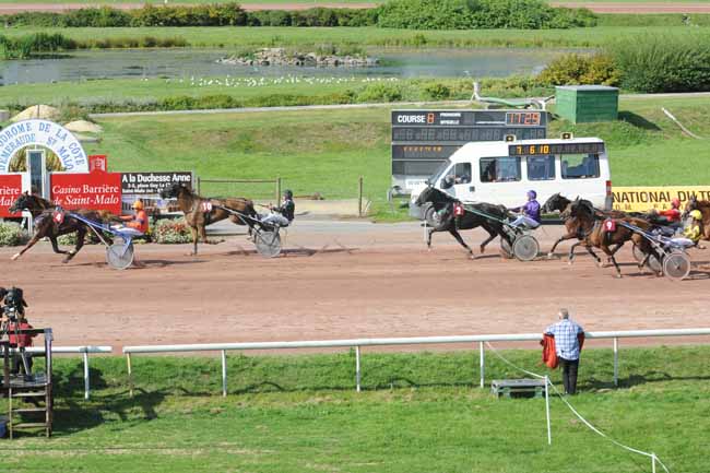 Arrivée quinté pmu PRIX DU CASINO BARRIERE DE SAINT-MALO à SAINT MALO