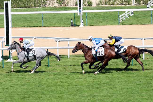 Arrivée quinté pmu PRIX DE CREVECOEUR à DEAUVILLE