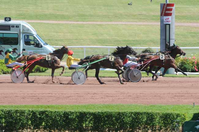 Arrivée quinté pmu PRIX DE LA PORTE D'ASNIERES à ENGHIEN