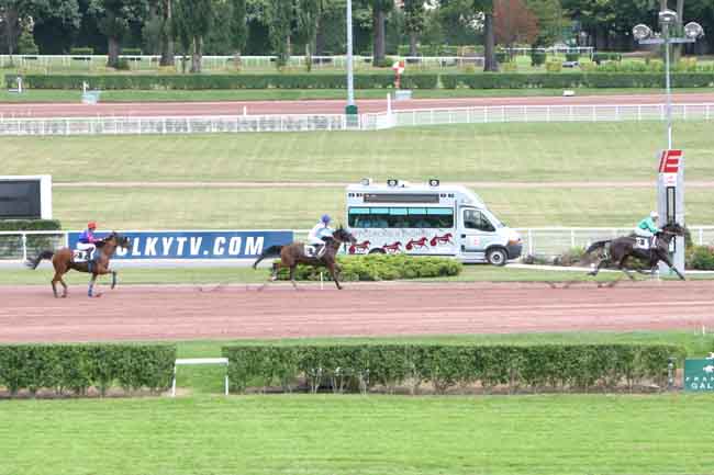 Arrivée quinté pmu PRIX DE LA PORTE D'ORLEANS à ENGHIEN